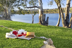 Property grounds - Wigley Retreat (Wigley Flat)