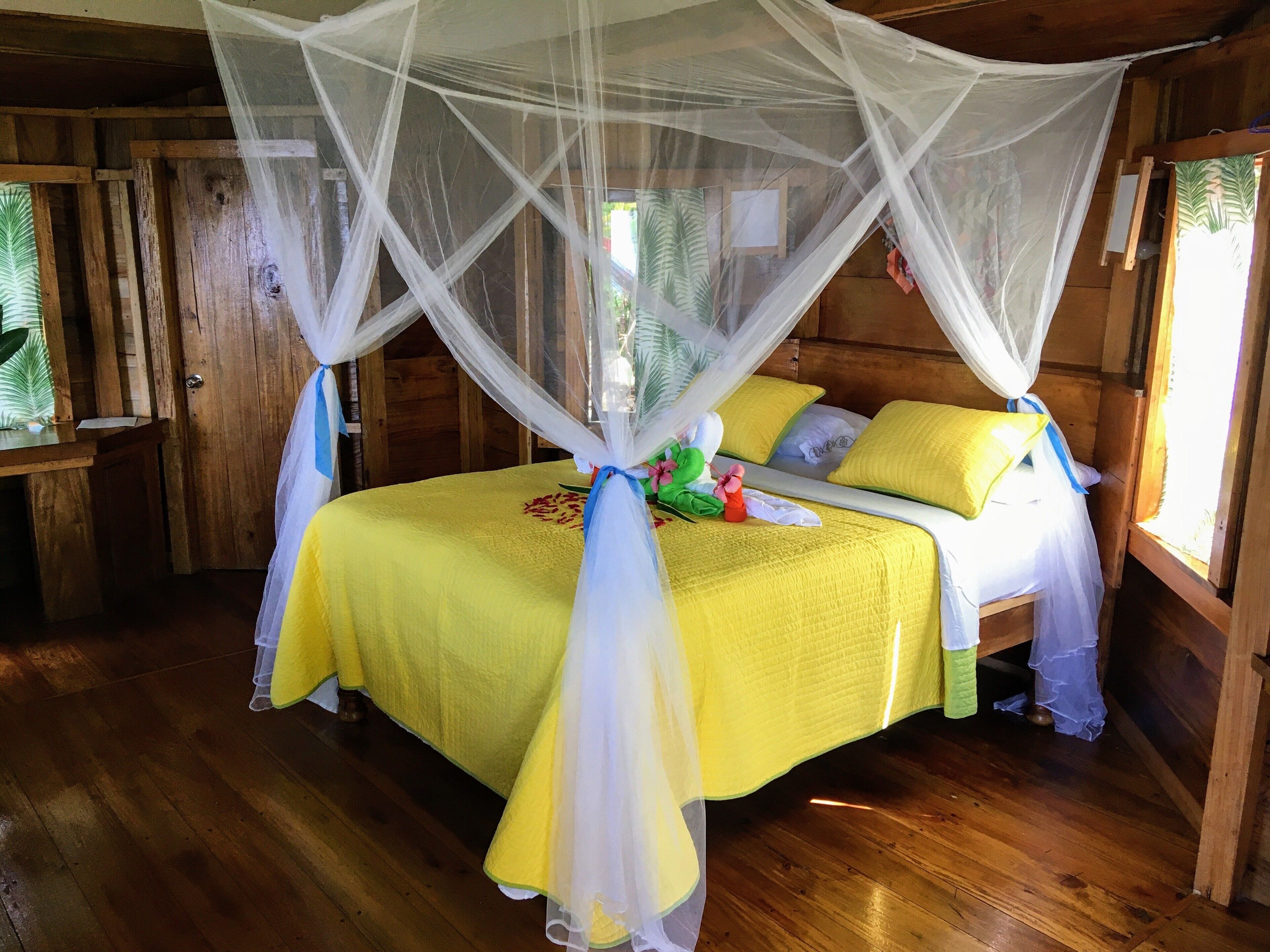 1 habitación, escritorio, wifi y ropa de cama 