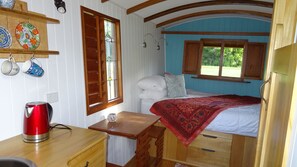 1 bedroom, Internet, bed sheets