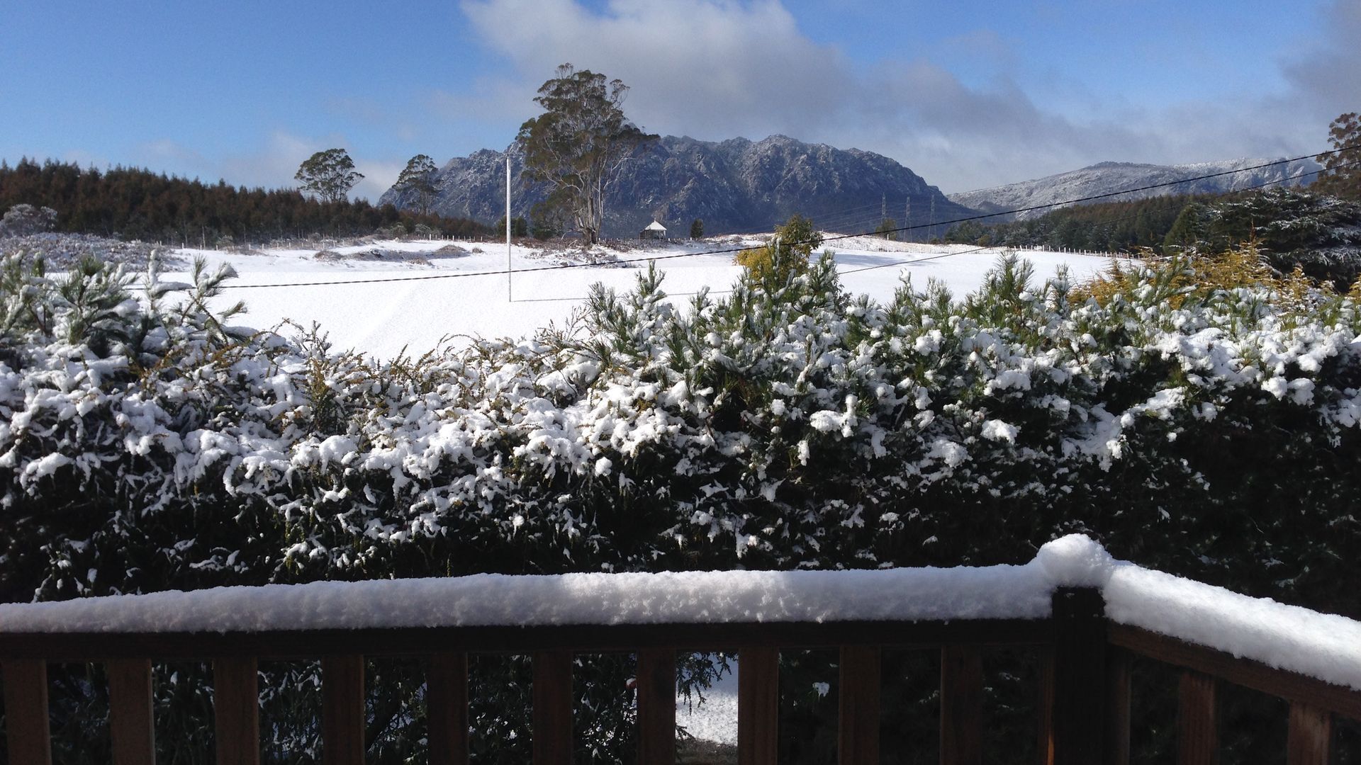 AAA Granary Accomm - Loft Studio Apartment — image 8