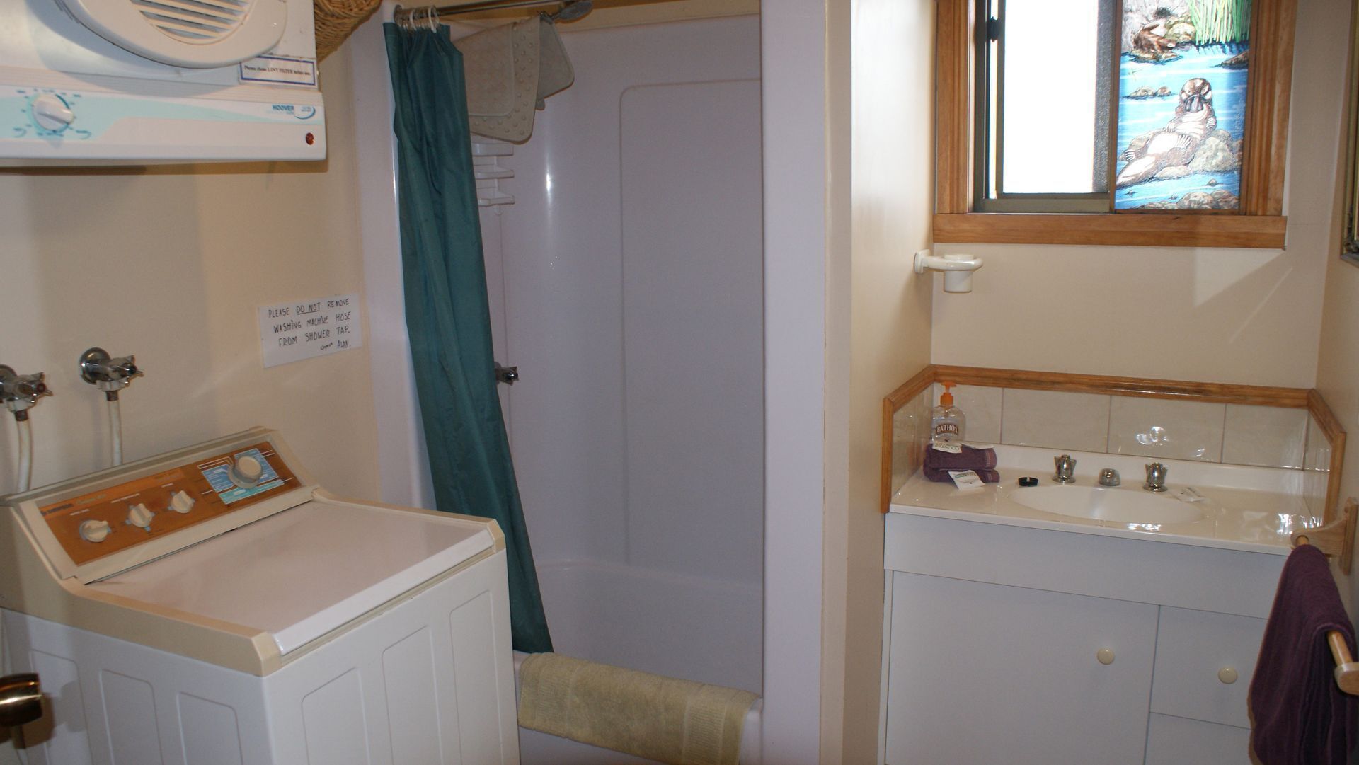 AAA Granary Accomm - Loft Studio Apartment — image 6