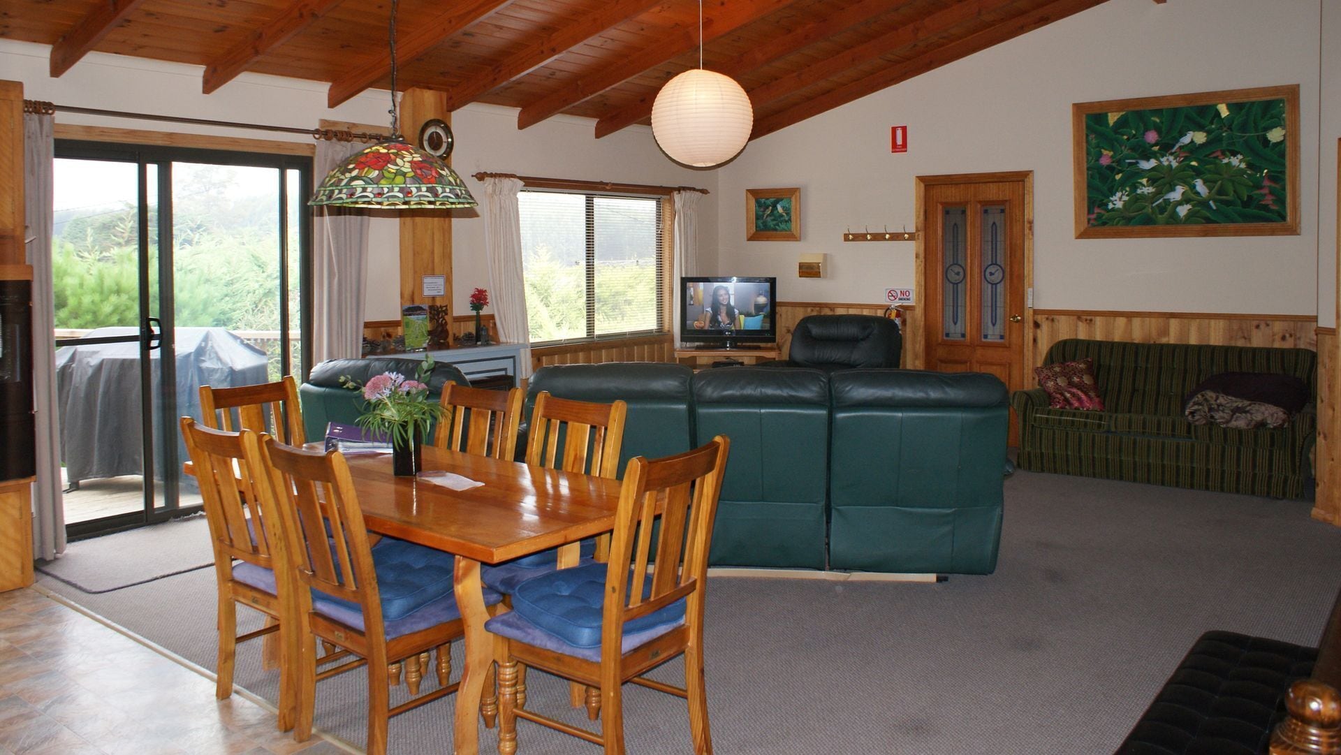 AAA Granary Accomm - Loft Studio Apartment — image 5