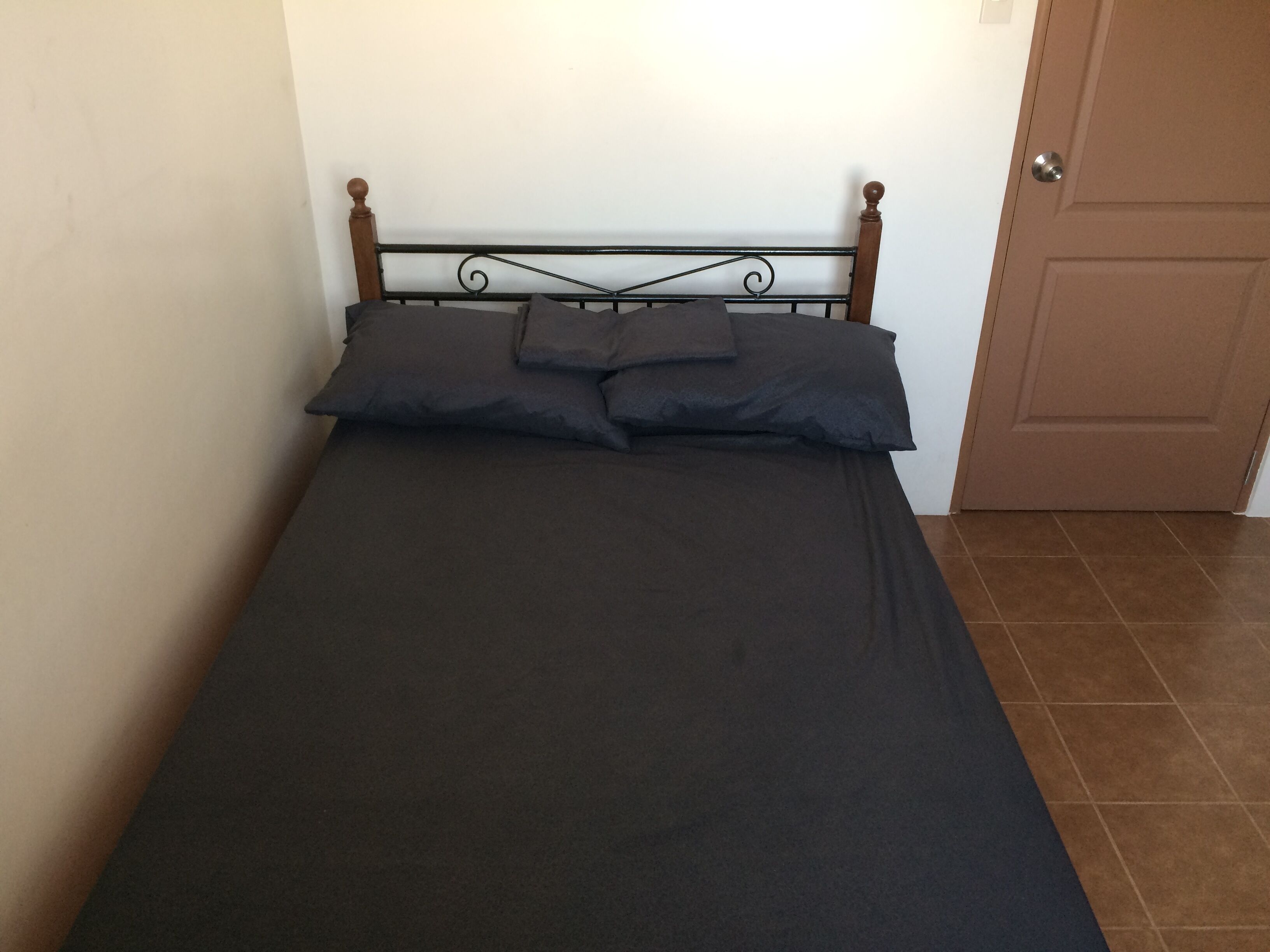 Condominium 1 Bedroom