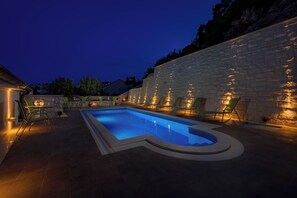 Piscine extérieure, piscine chauffée