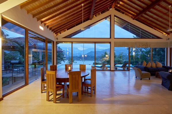 Interior - Luxury villa overlooking the Knuckles Mountain Range and Victoria Reservoir (Maberiyatenna)