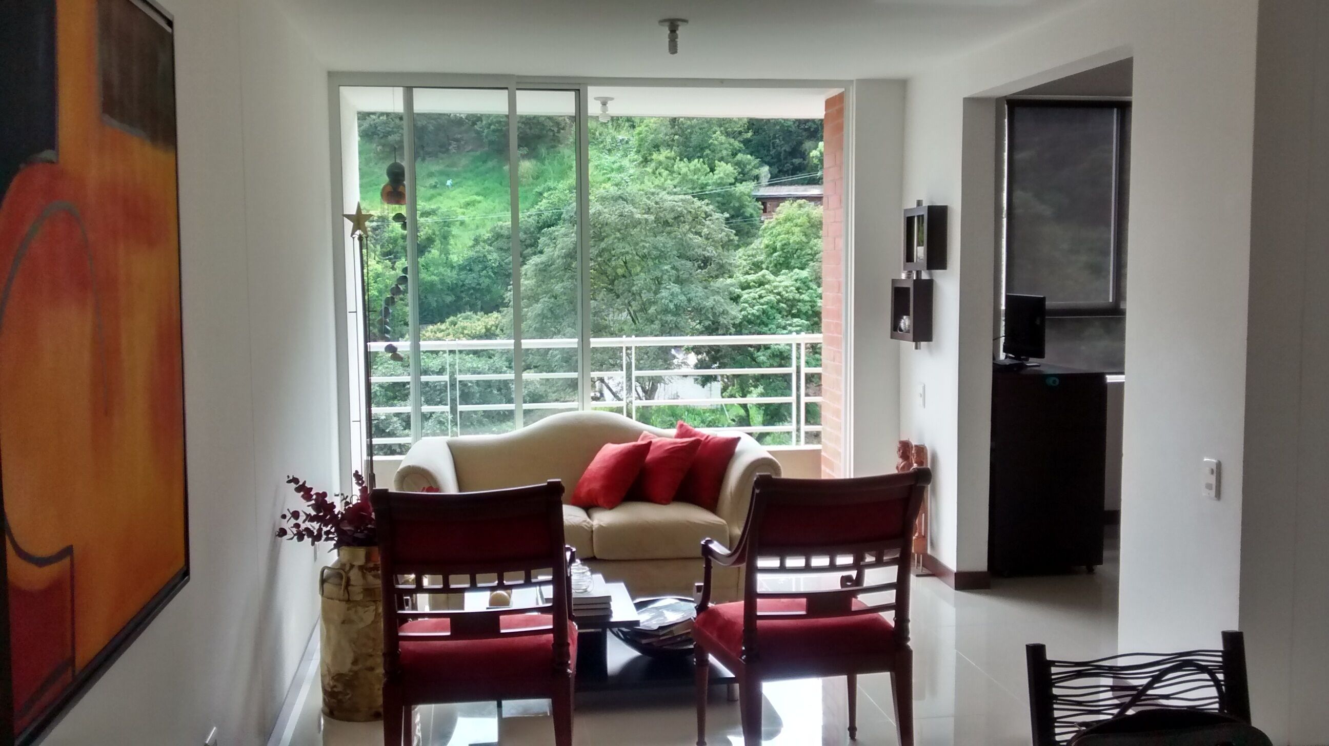 Cozy 2Br/2Bath apt, swimming pool, gym, steam bath