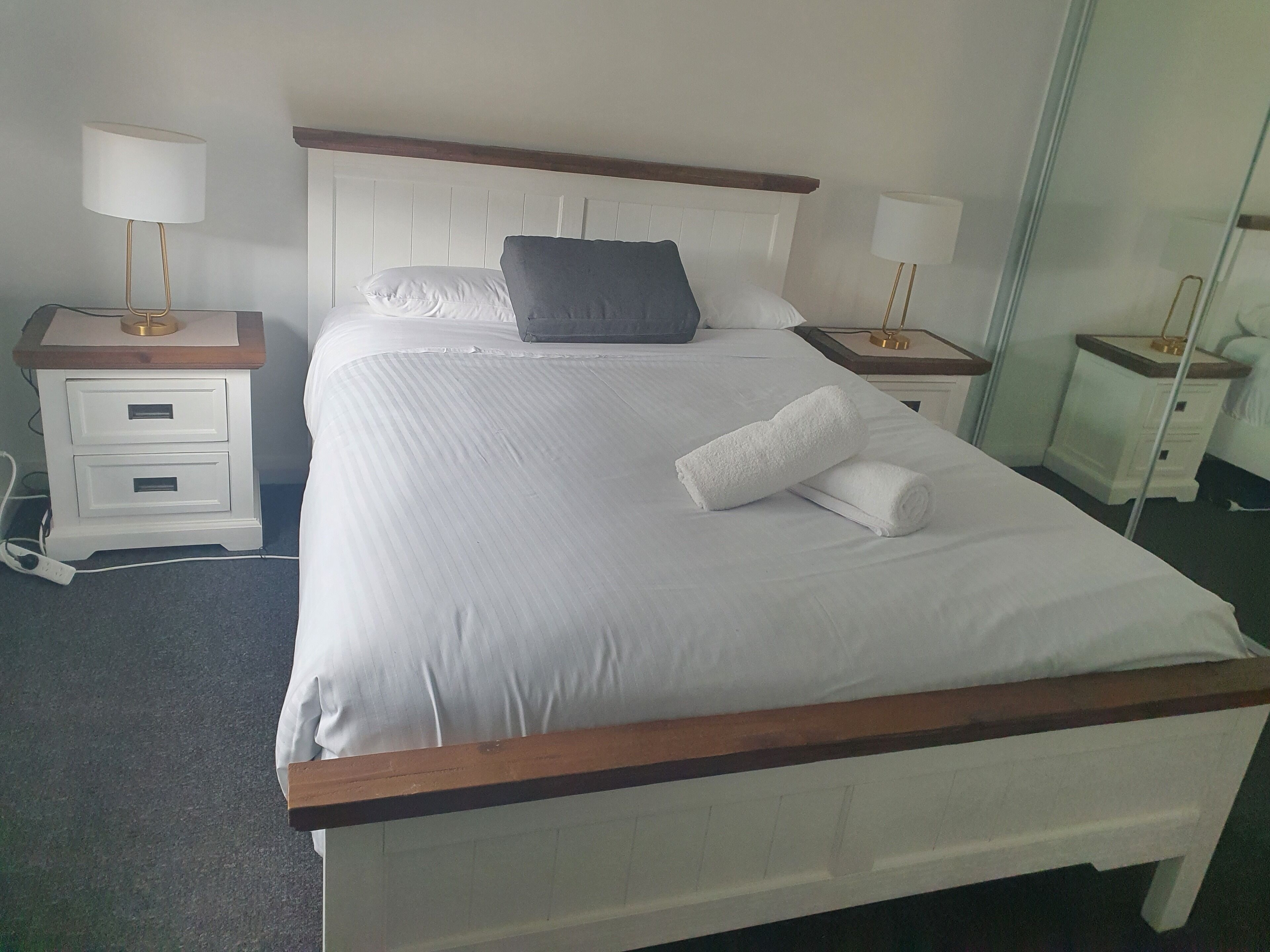 3 間睡房、房內夾萬、熨斗/熨衫板、Wi-Fi