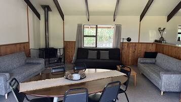 Fireplace, books, stereo