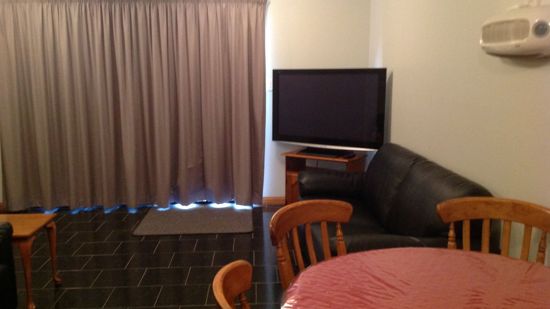 Glenayr Chardonnay Apartment — image 3