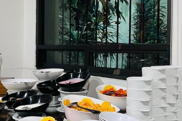 Daily cooked-to-order breakfast for a fee
