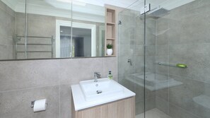 Bathtub