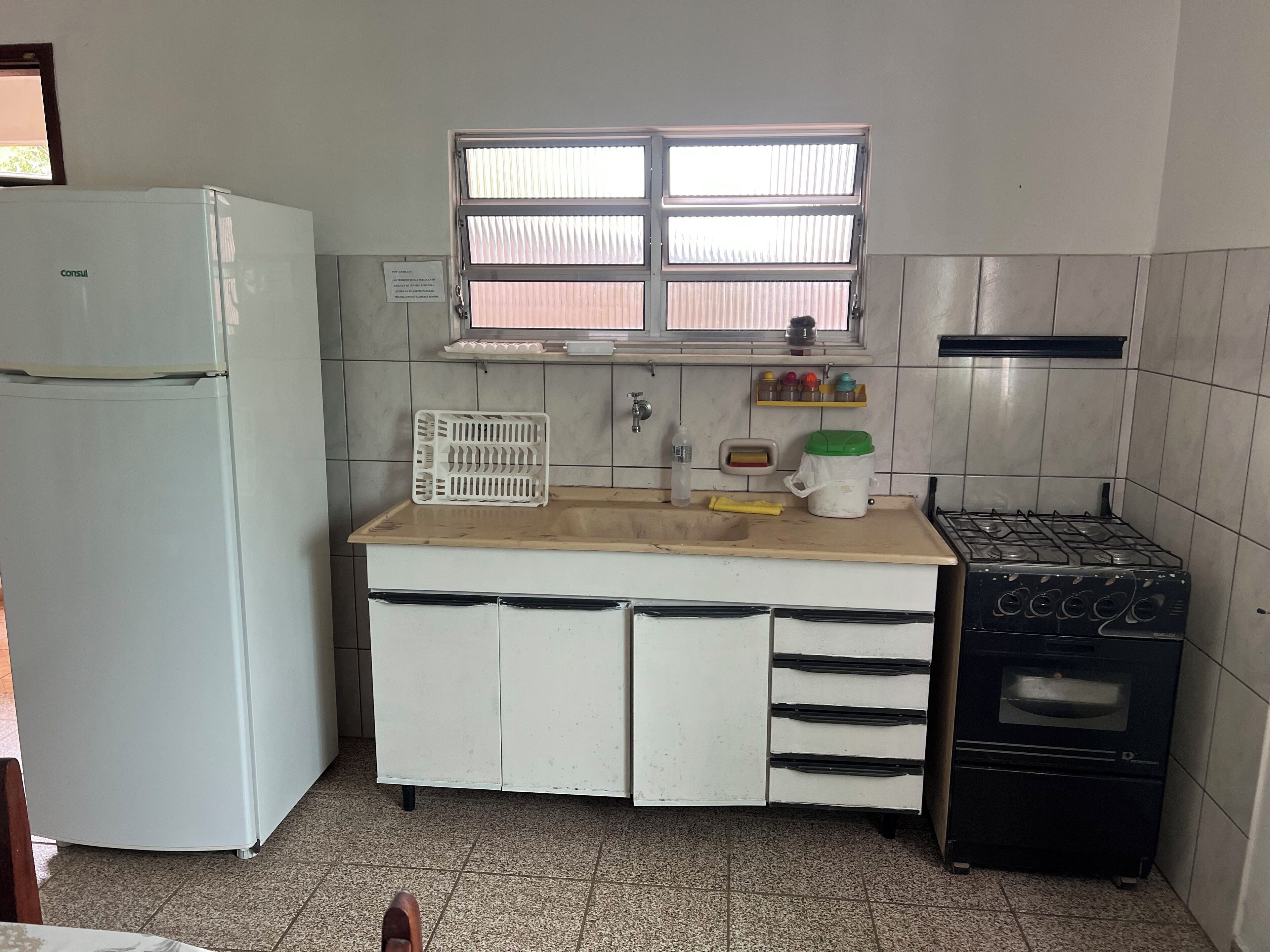 Apt 01 SUITE WITH AIR / C UBATUBA BEACH PEREQUE AÇÚ