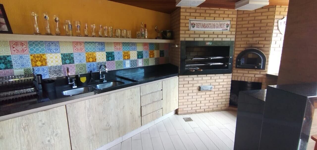 CASA 04 SUITES, WiFi, SWIMMING POOL, BARBECUE AND HYDRO, 300M FROM STREET STREET