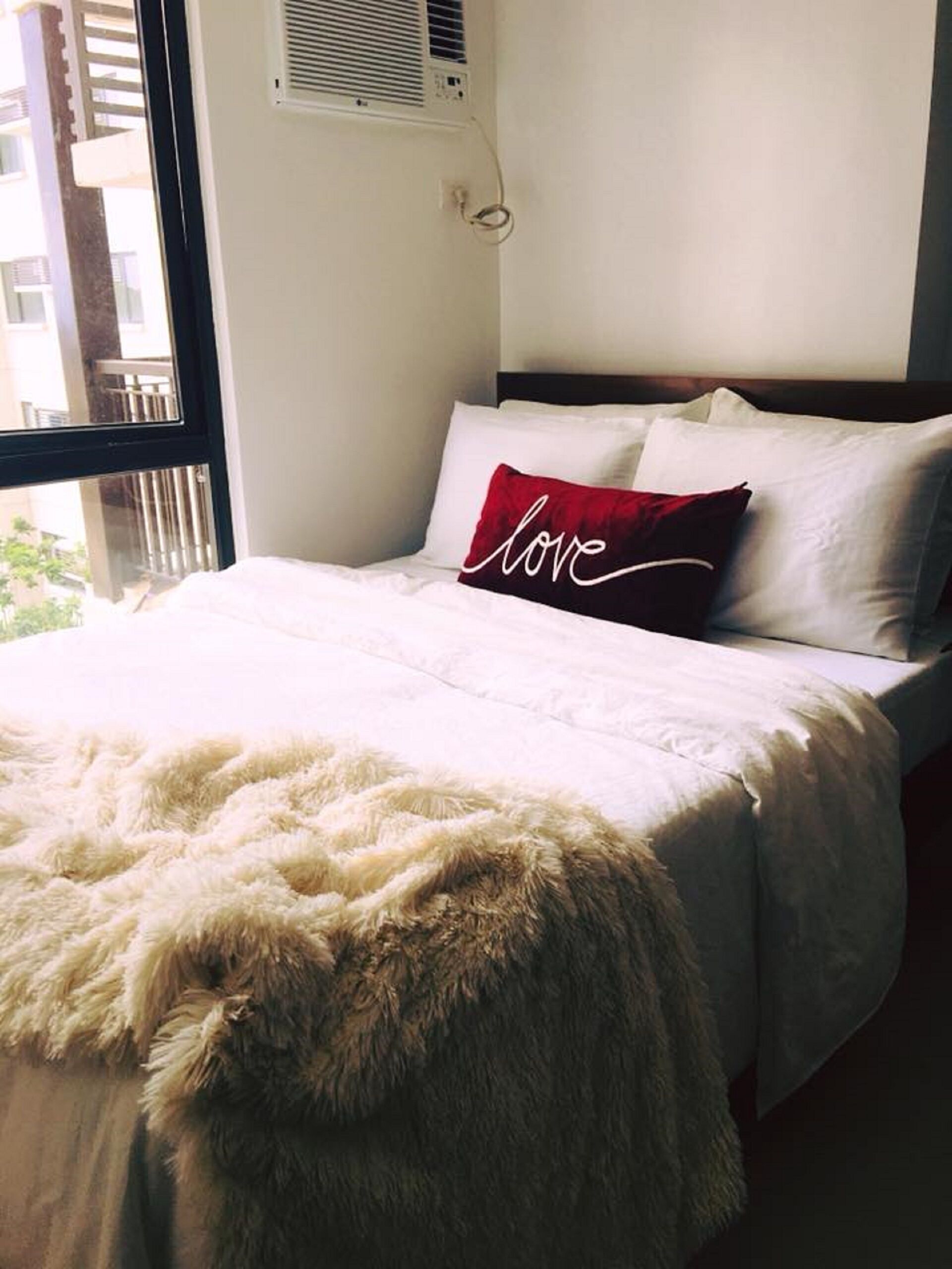 Lifestyle Studio Suite for 3 max ~ By Tagaytay Rotunda above Ayala Mall  