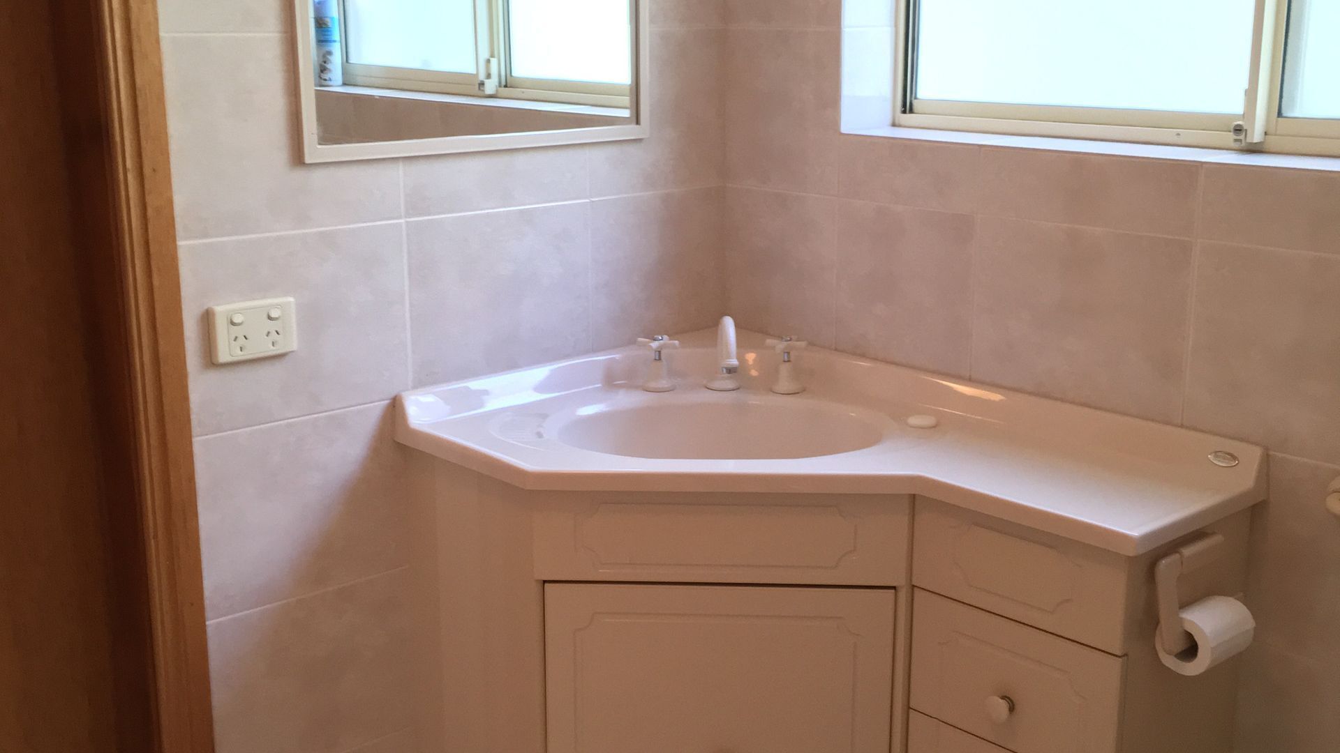 Breezes@Hayborough - Coastal Beach house & pet-friendly! — image 26