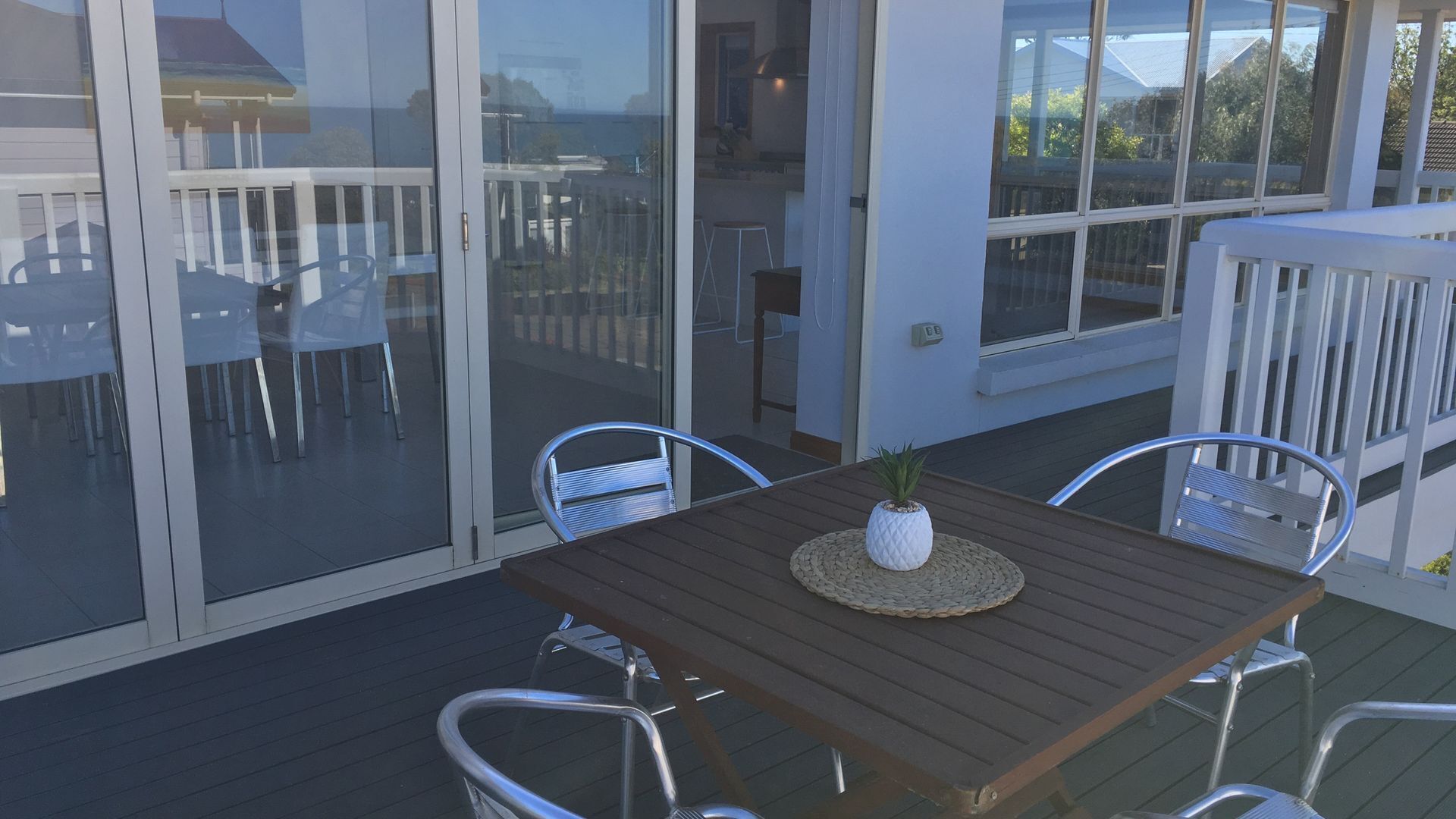 Breezes@Hayborough - Coastal Beach house & pet-friendly! — image 22