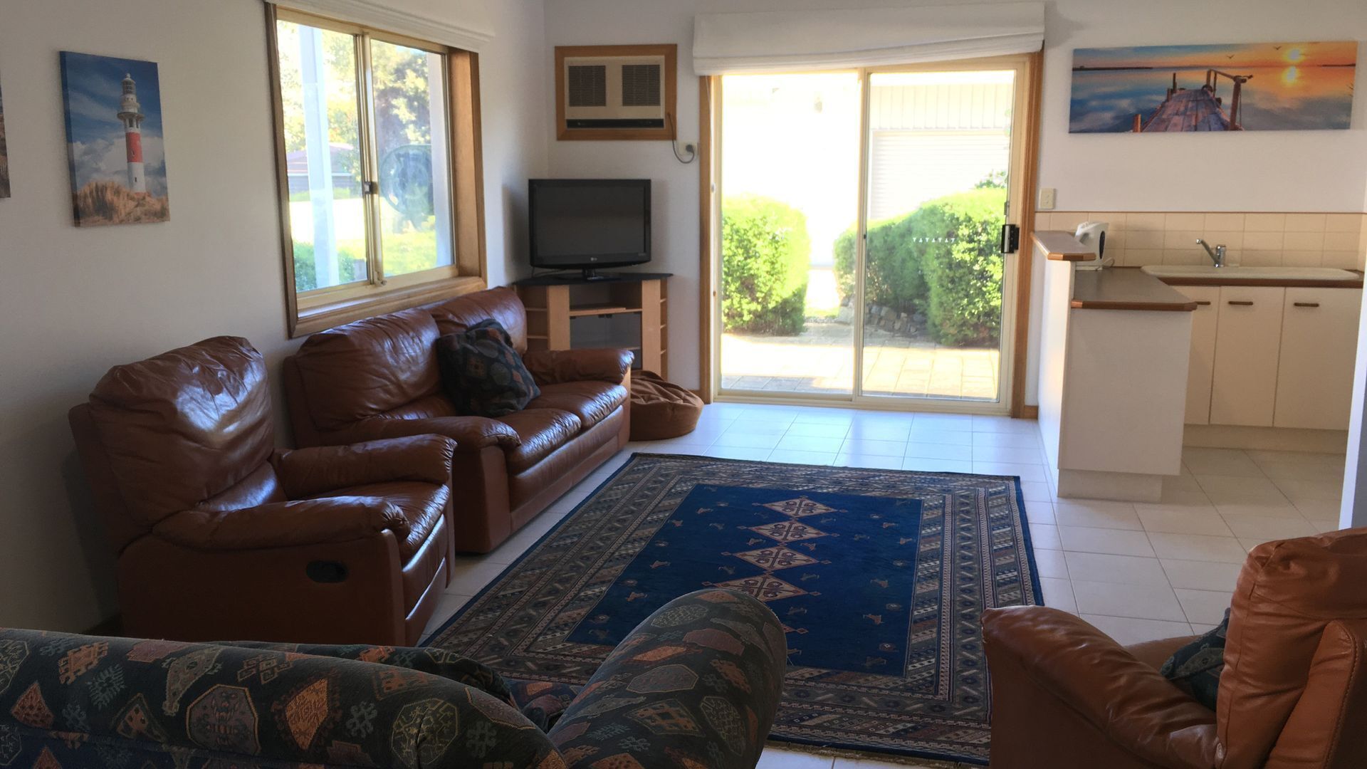 Breezes@Hayborough - Coastal Beach house & pet-friendly! — image 25