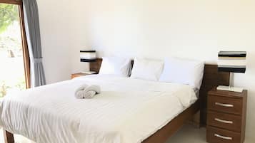 4 chambres, coffres-forts dans les chambres, fer et planche Ă  repasser