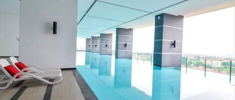 Piscine couverte