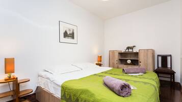 2 Schlafzimmer, Zimmersafe, Bügeleisen/Bügelbrett, WLAN
