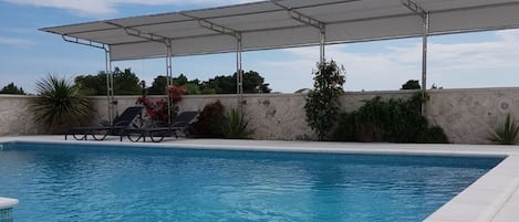 Piscine extérieure