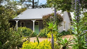 Exterior - Illoura @ Hepburn - Picture Perfect Cottage (Hepburn Springs)