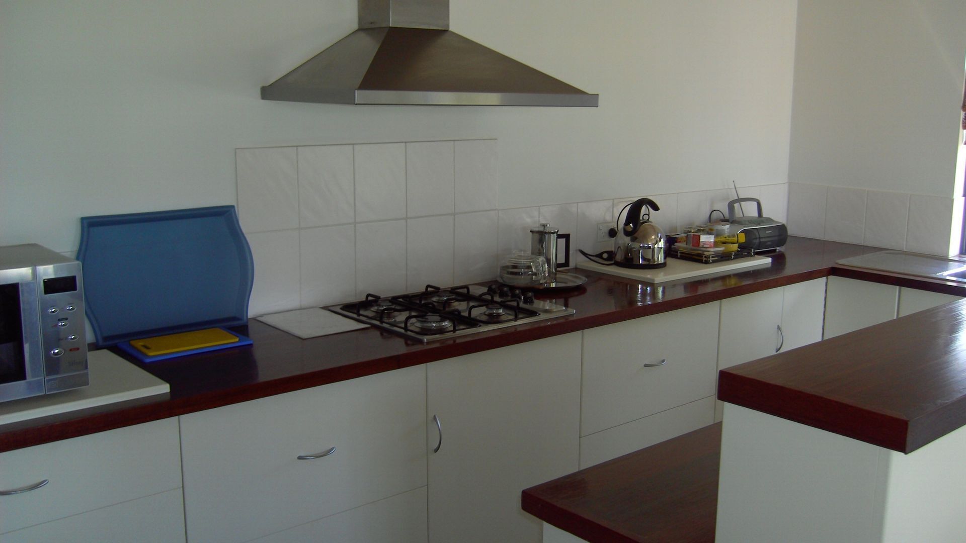 Goolwa Riverhouse Apartment — image 2