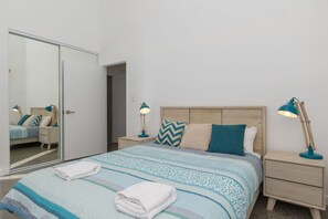 2 soverom, strykejern/-brett, reiseseng for barn og wi-fi (inkludert)