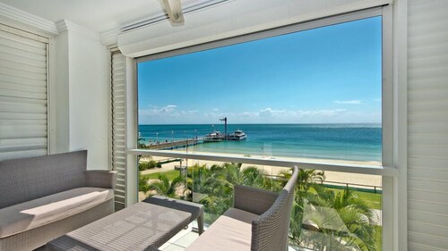 Deep Blue Apartment 20 Tangalooma