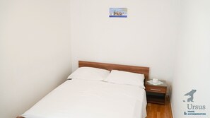 3 chambres, bureau, fer et planche à repasser, Wi-Fi gratuit