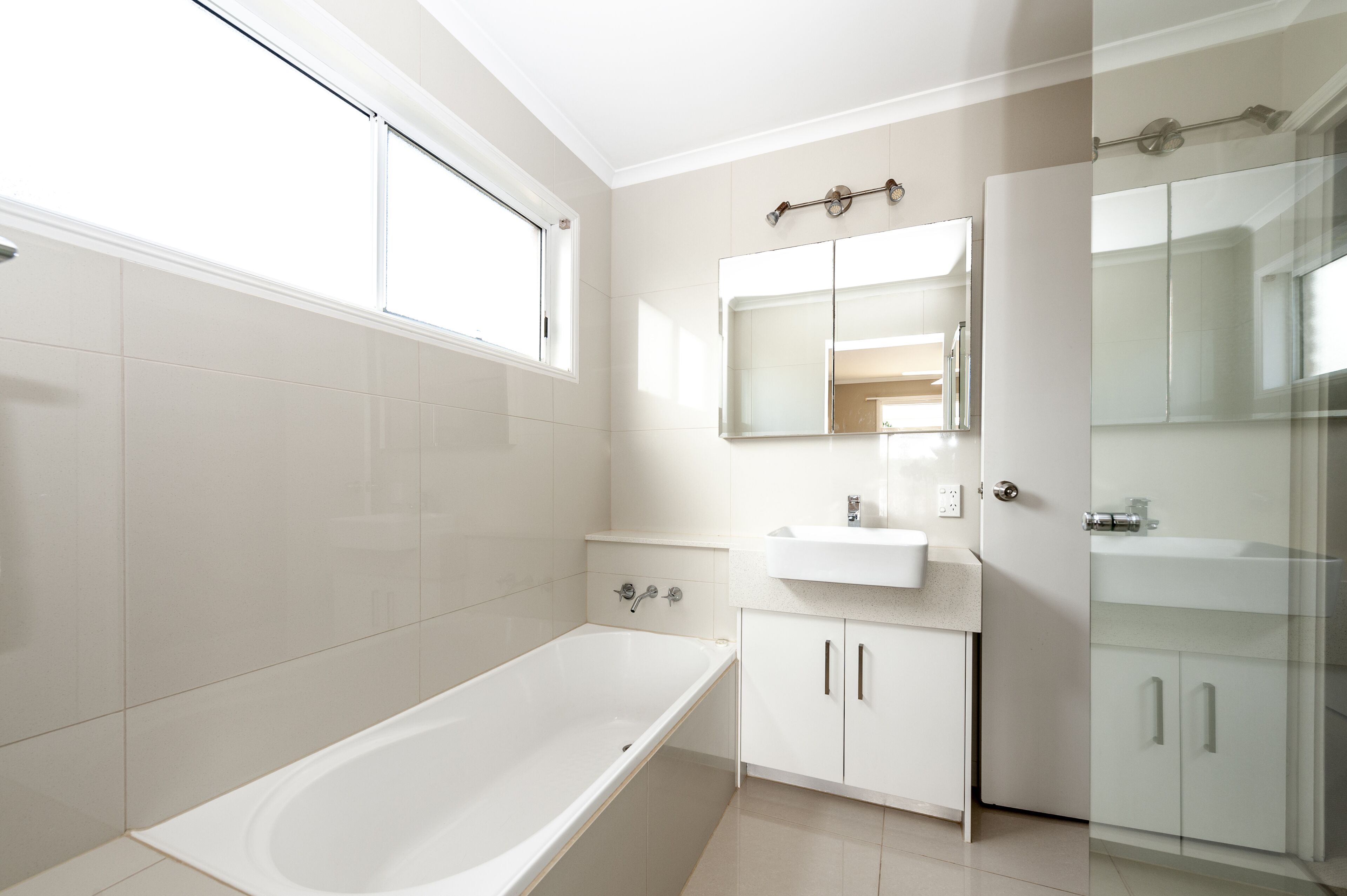 Saltwater Villas - Pet Friendly - Waterfront — image 26