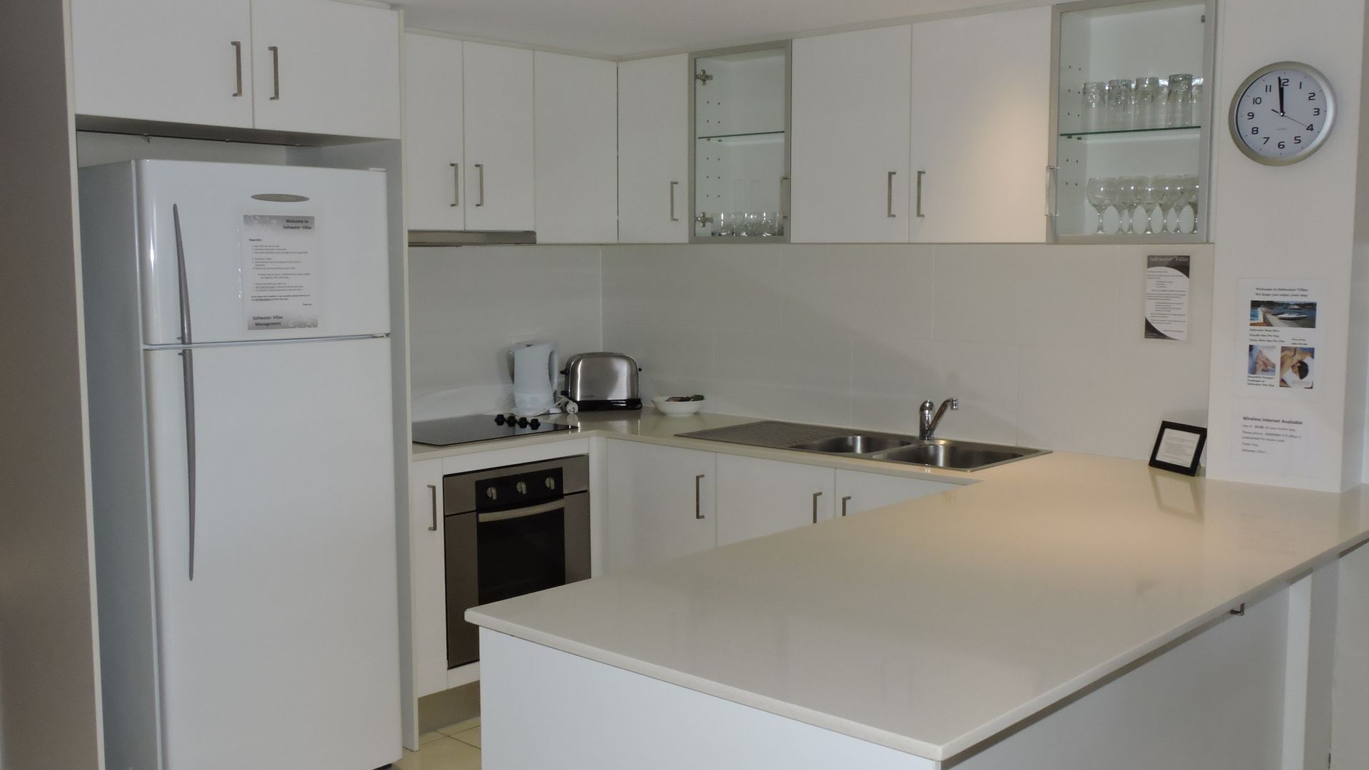 Saltwater Villas - Pet Friendly - Waterfront — image 17