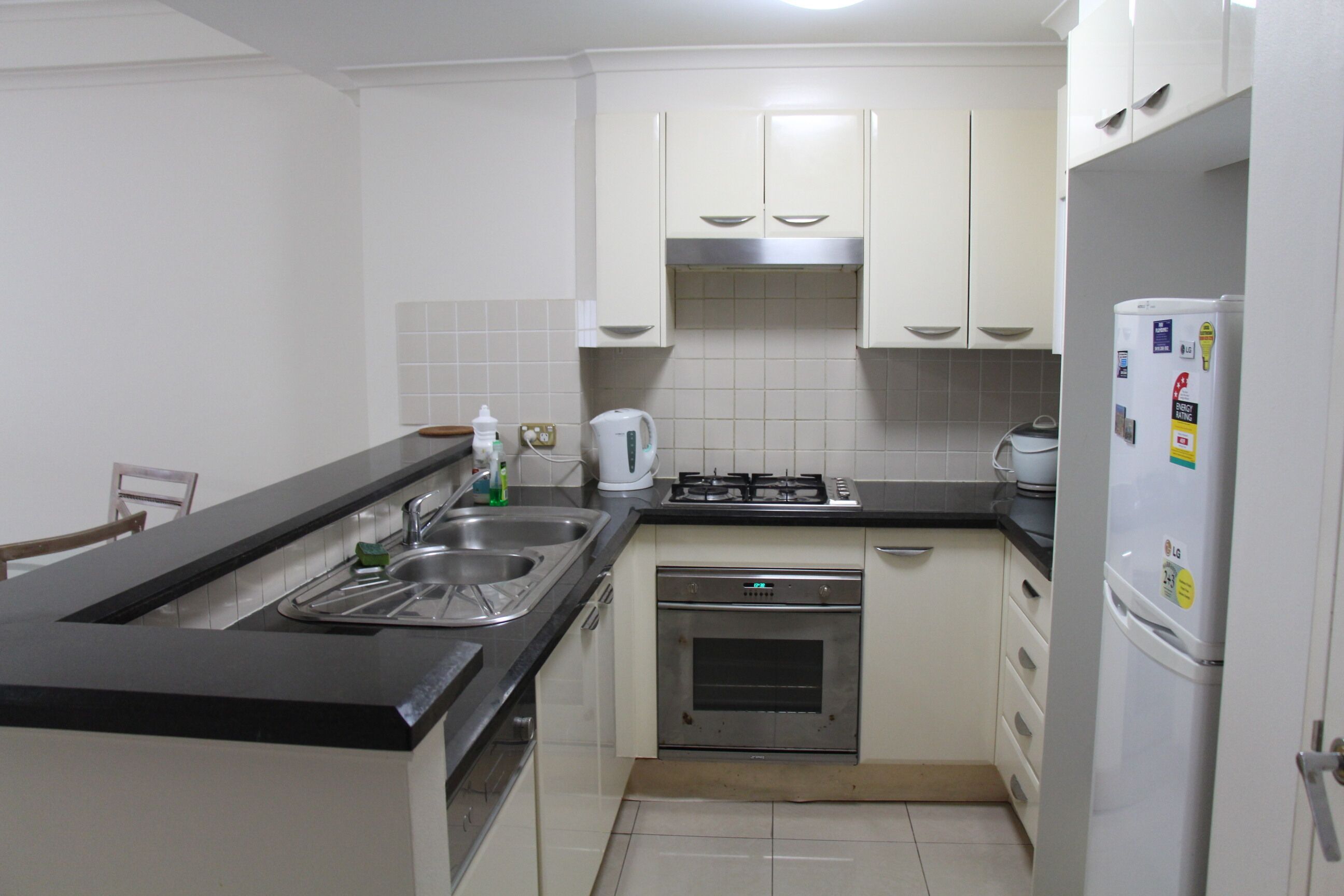 One Bedroom Furnished 7 — image 5