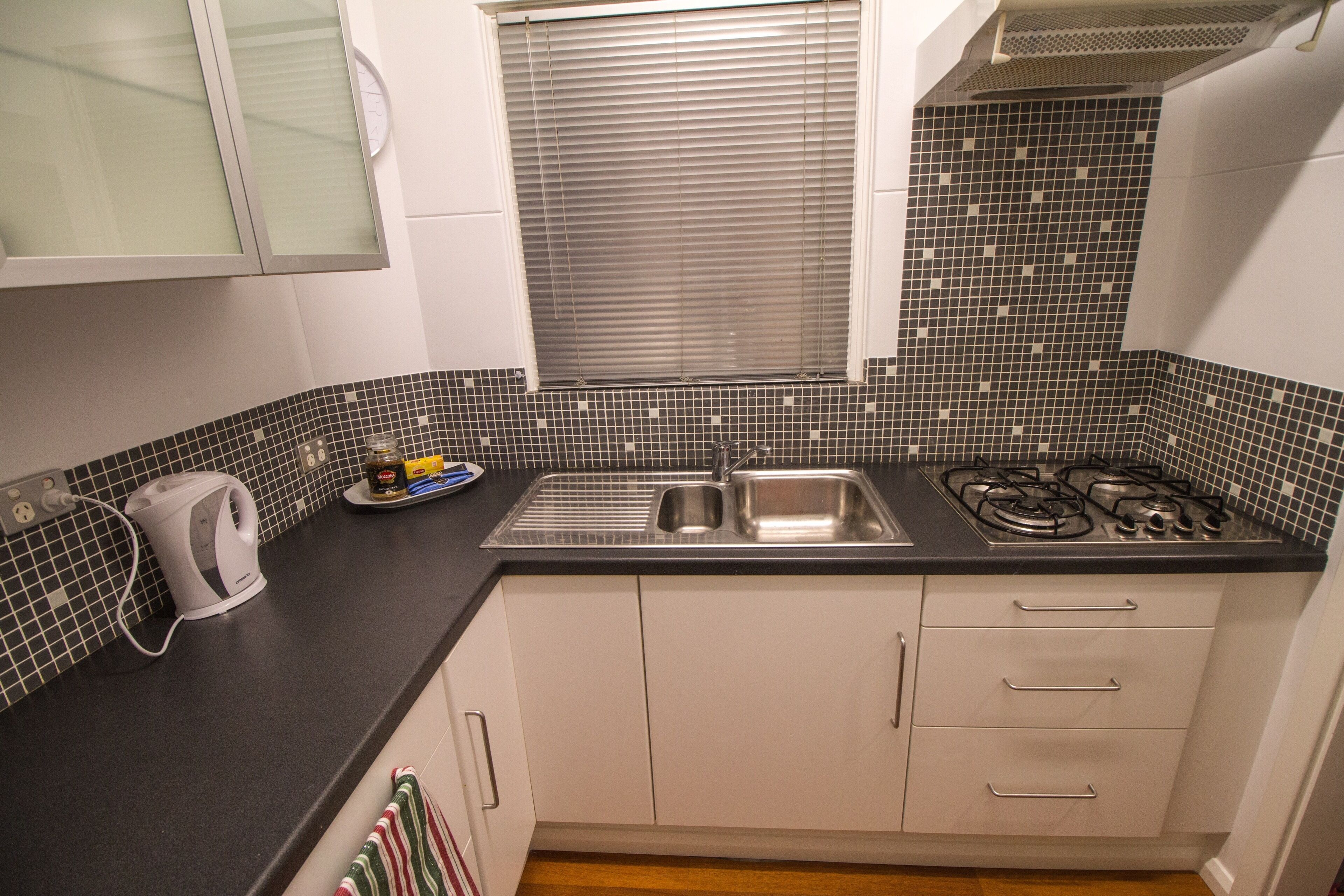 M107 CBD Location near Kings Park  — image 9