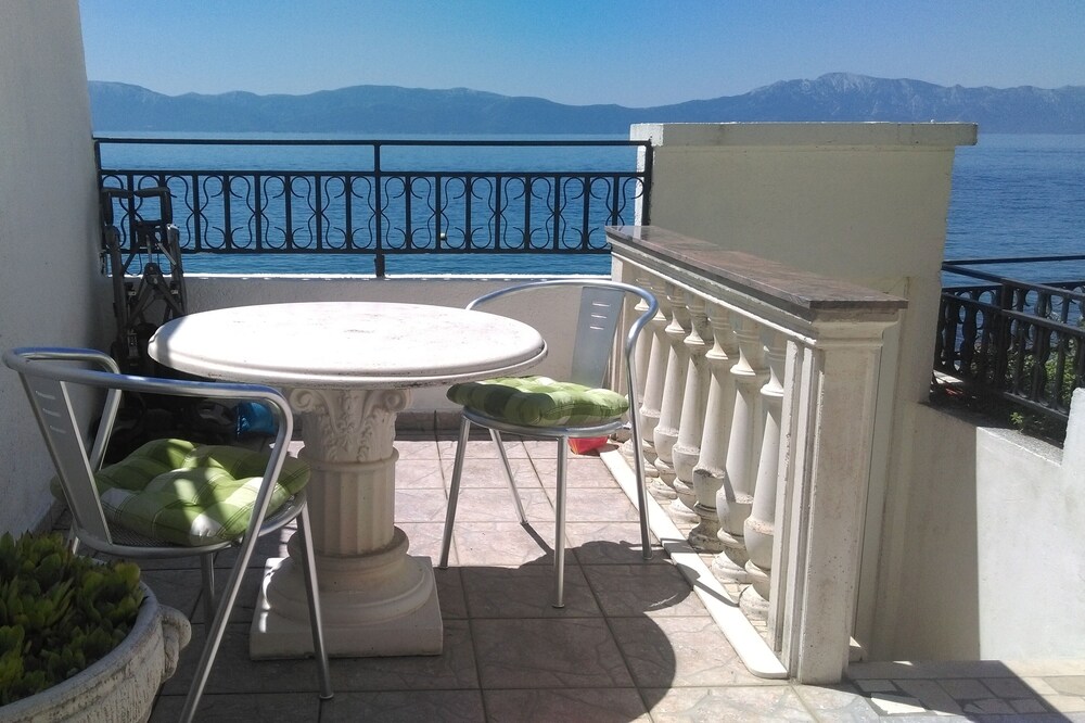 Vrisak - apartment for your vacations