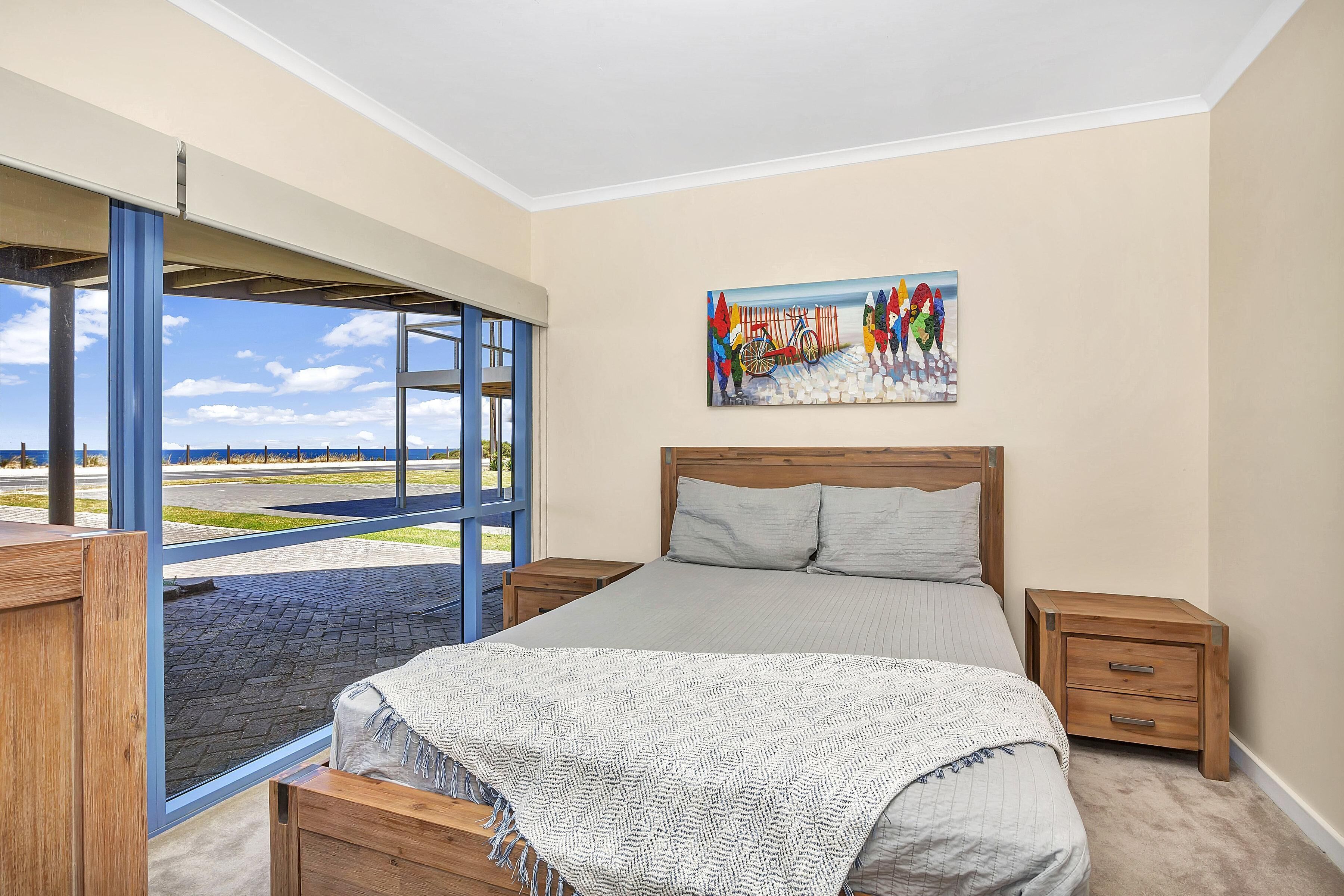 Sail Away ~ Aldinga Beach - Large and Luxurious Esplanade Home with Panoramic Sea Views — image 10