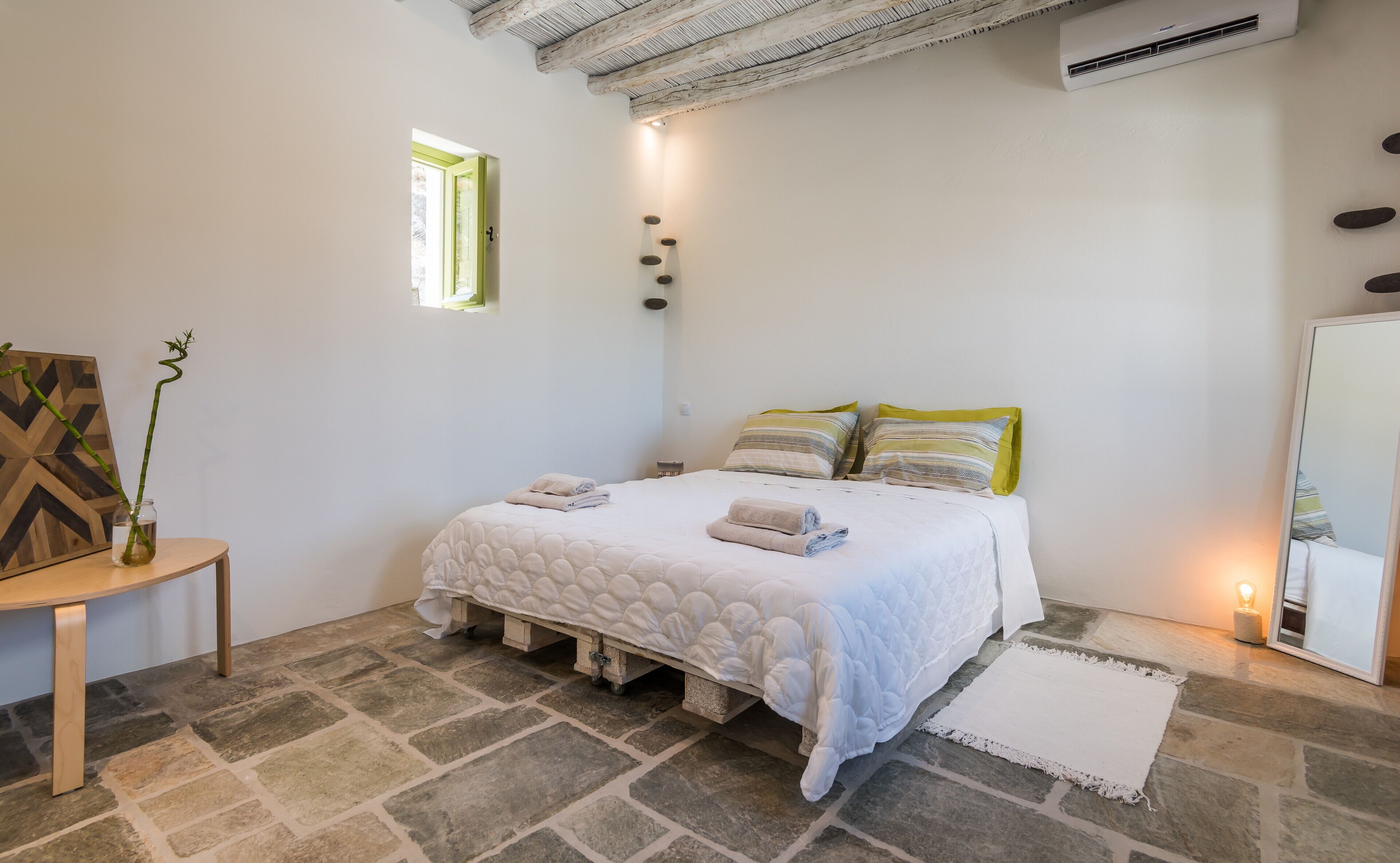 CASA FILAKOPI where the guests can enjoy the gentle and relaxing sound of reeds.