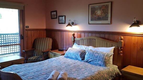 3 bedrooms, bed sheets