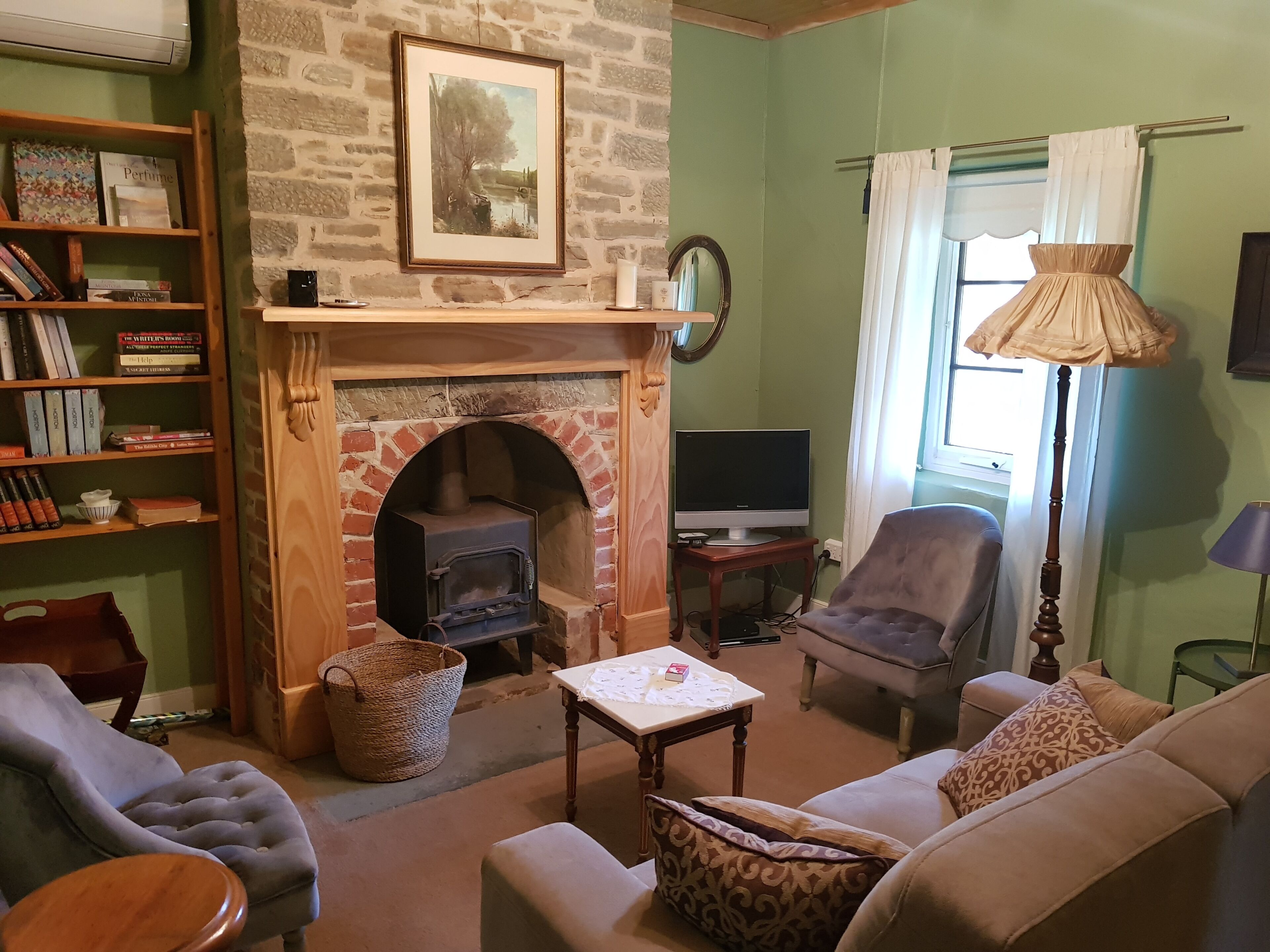 3 bedroom stone cottage in the beautiful Clare Valley