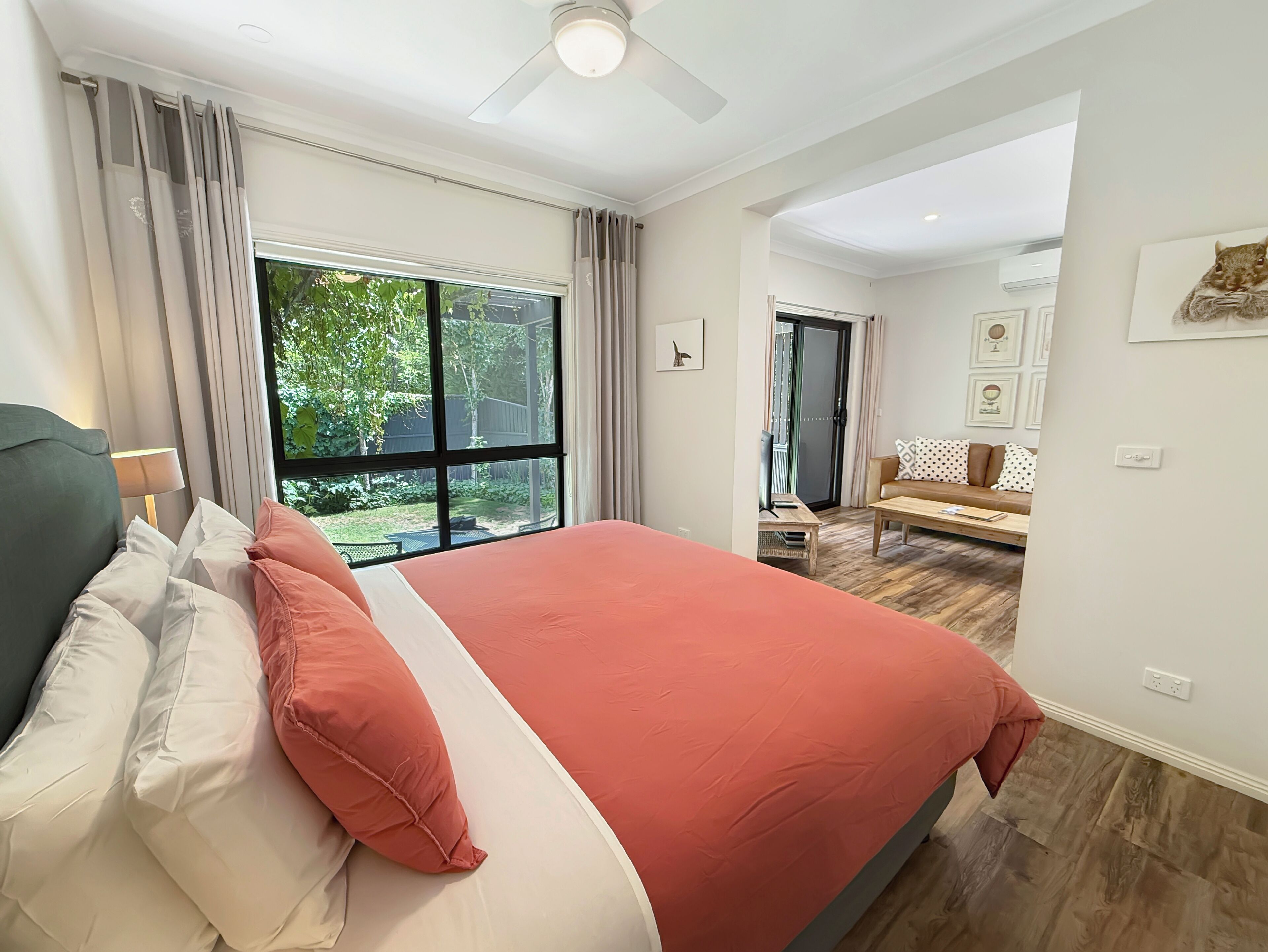 1 chambre, fer et planche à repasser, Wi-Fi gratuit, draps fournis