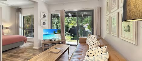 Smart TV, reproductor de DVD, videoteca