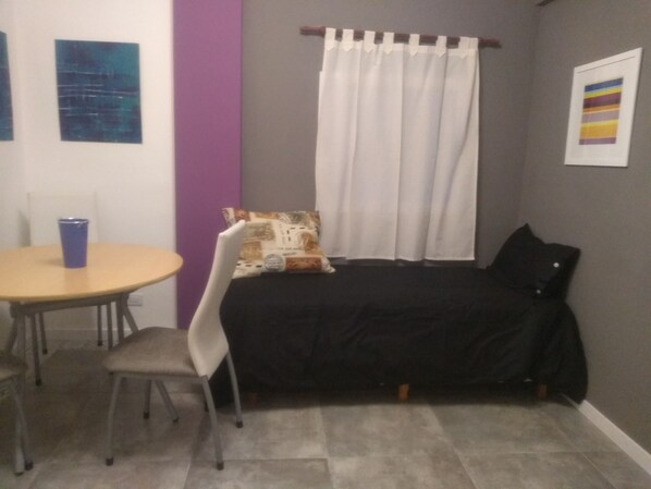 1 bedroom, iron/ironing board, internet, bed sheets