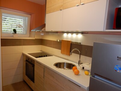 Peaceful Apartment near city centre