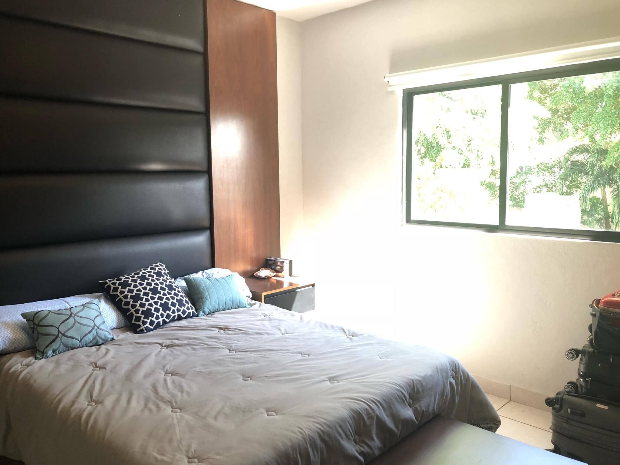 LUJOSA Y AMPLIA CASA MODERNA