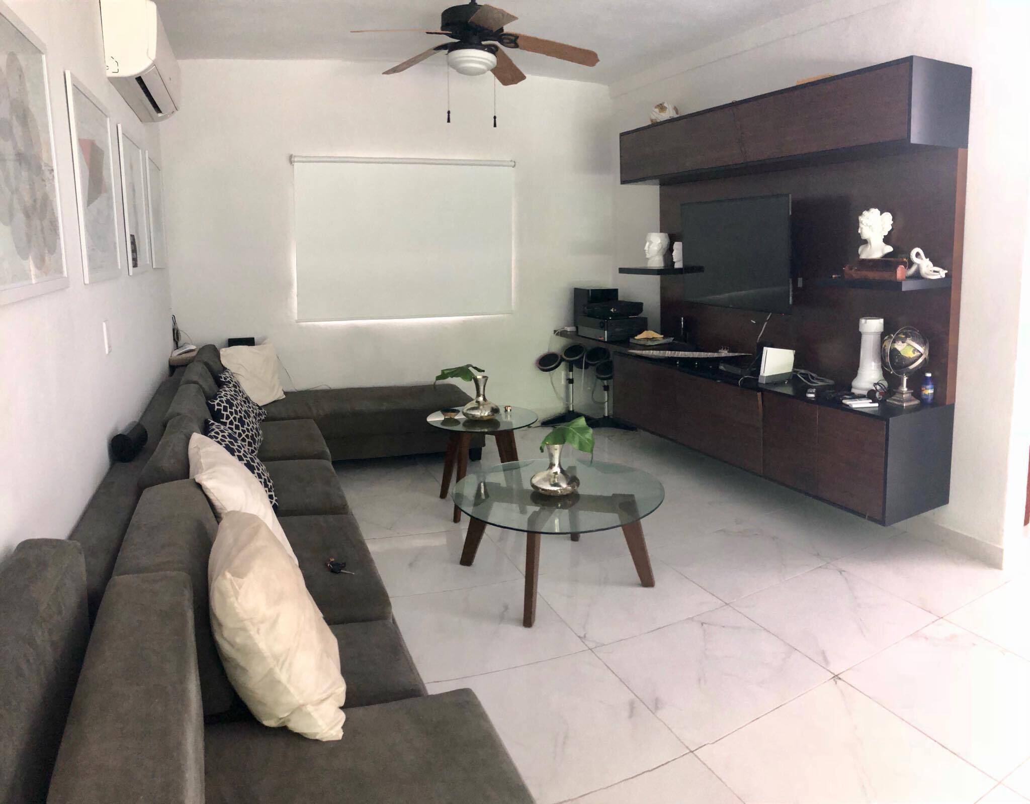 LUJOSA Y AMPLIA CASA MODERNA