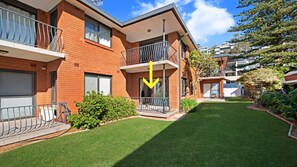 Exterior - Hi Surf 2 - Prime Position (AVOCA BEACH)