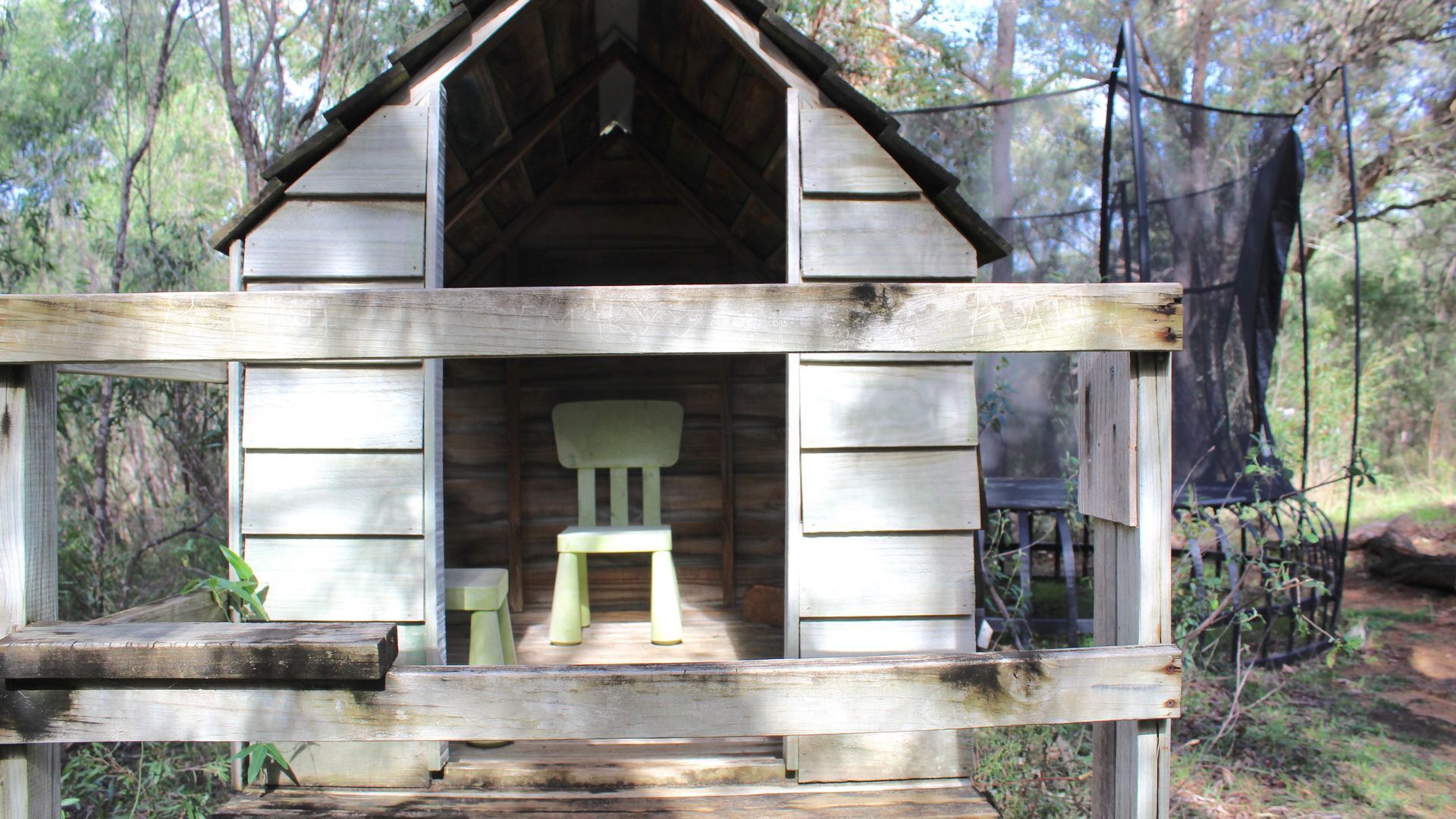 Orchid House - treetop views close to beach — image 15
