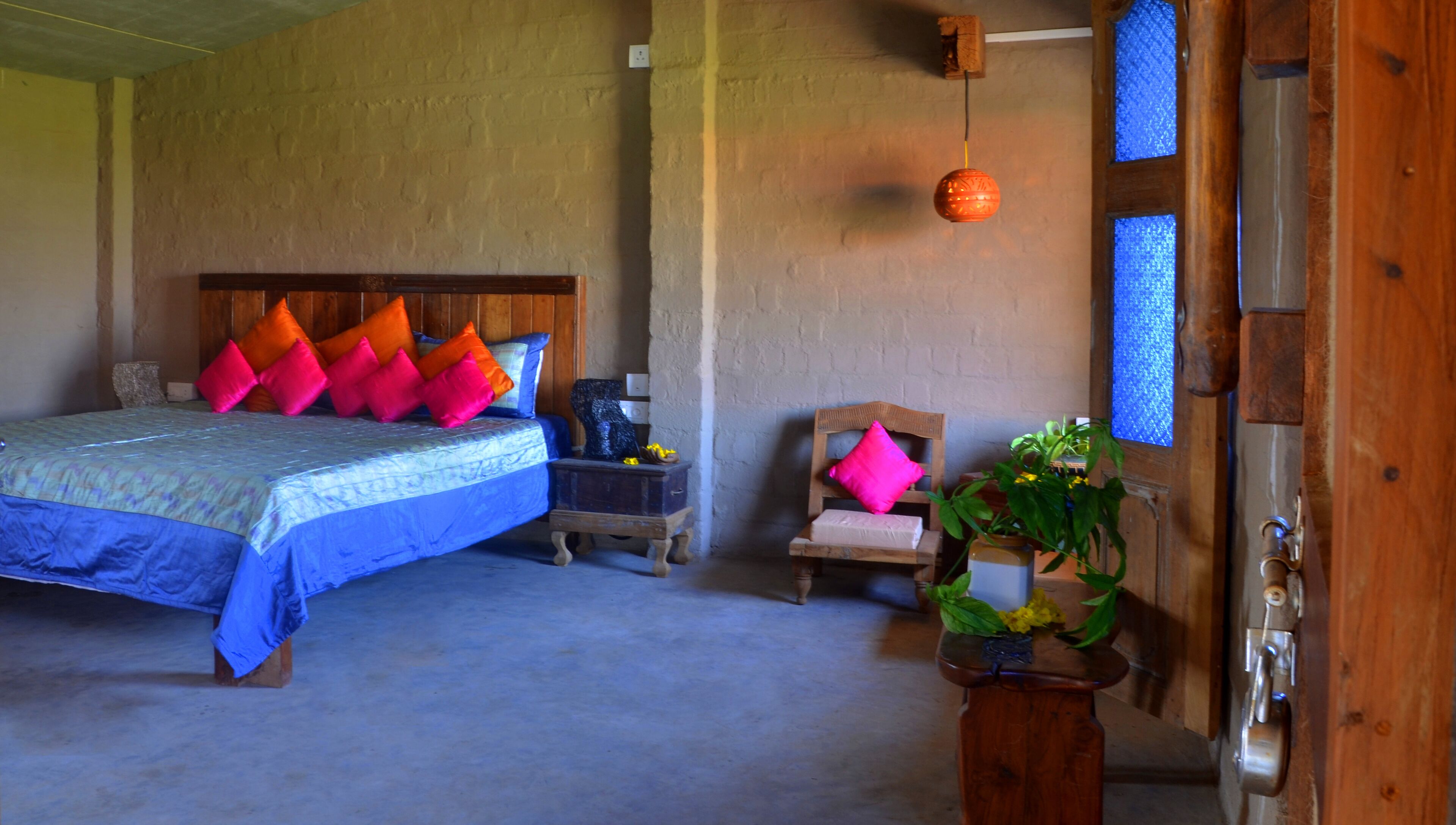 Waterfront Farmstay Near Vineyards