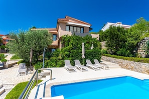 Outdoor pool - Apartment Barbara_044_with the pool and a perfect sea view (Kornic)