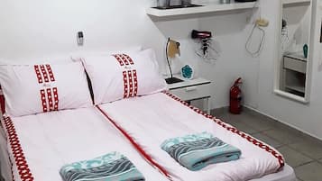 1 Schlafzimmer, Bügeleisen/Bügelbrett, Internetzugang